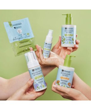 Mousse detergente intima delicata - Fiordaliso Bio & Prebiotici