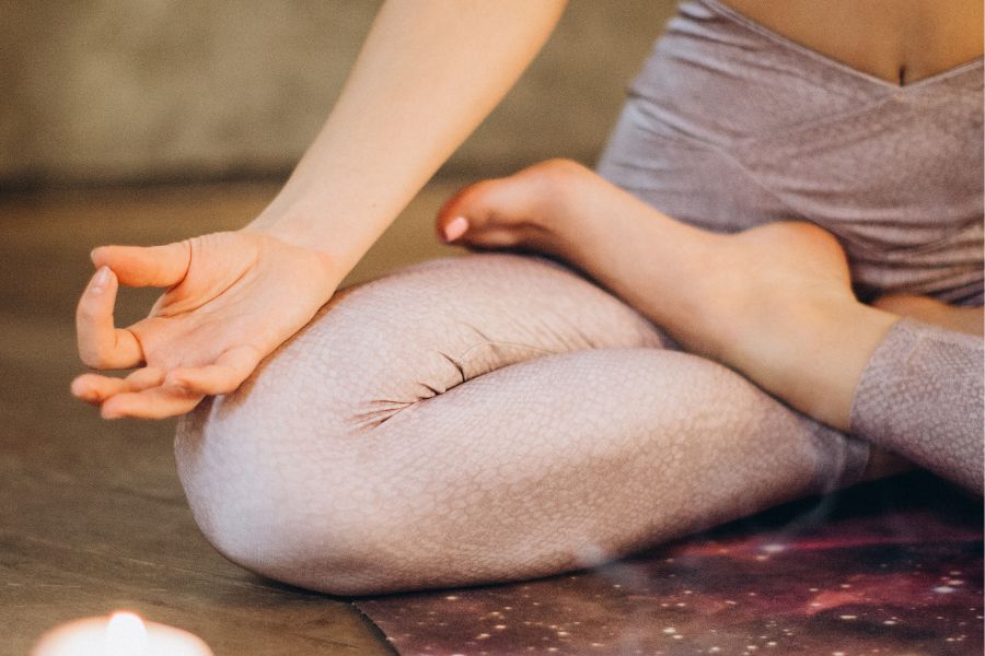 Massaggio cranio facciale & yoga face